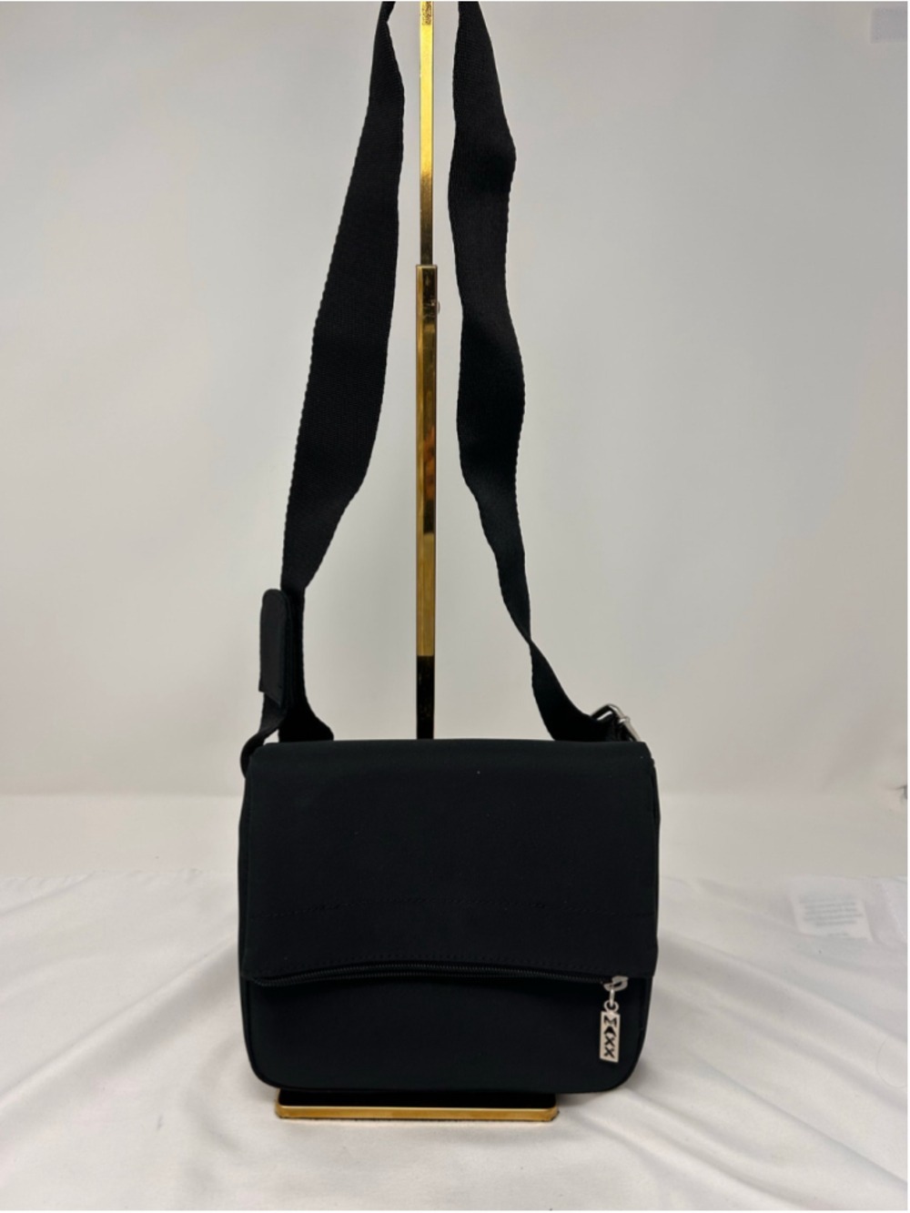 MAXX Black Compact Crossbody Bag Travel Work Utility Adjustable Strap